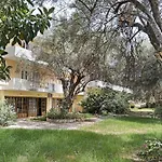 Apartment Mezoneta 1 *