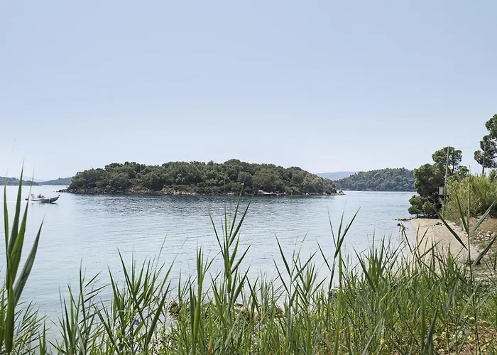 アパート Mezoneta 1 ニドリ